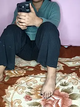 Snapshot of Sassy-soumu chatting on 02/25/25, 02:37 Sassy-soumu online show from 02/25/25, 02:37