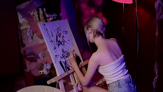 aishiro online show from 10/30/25, 08:01