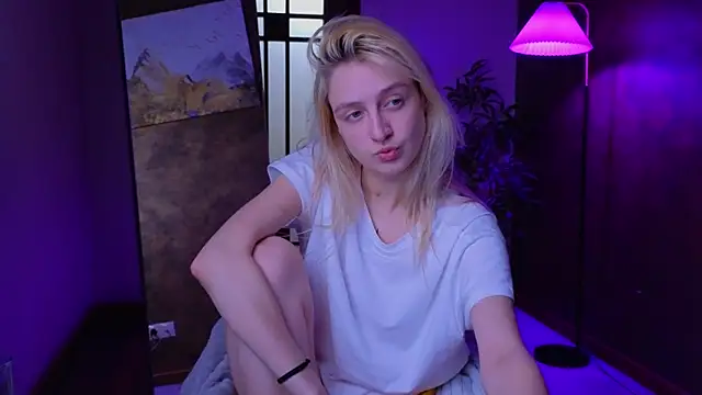 aishiro online show from 09/21/25, 09:36