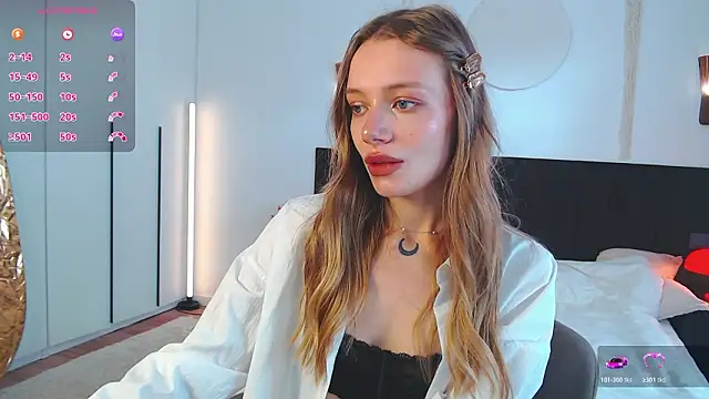 LunaticaBae online show from 03/24/26, 03:50