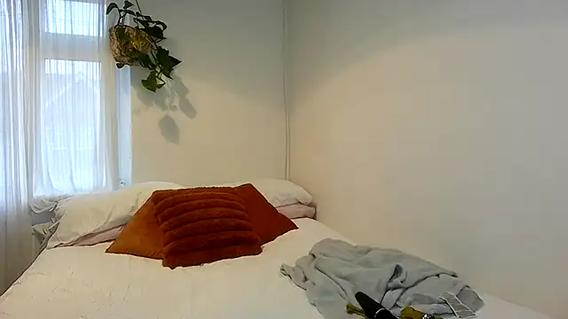 Edenfox- online show from 12/04/25, 01:32