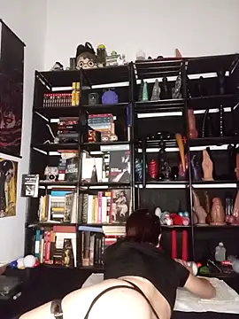 MirianaB online show from 12/15/25, 07:31