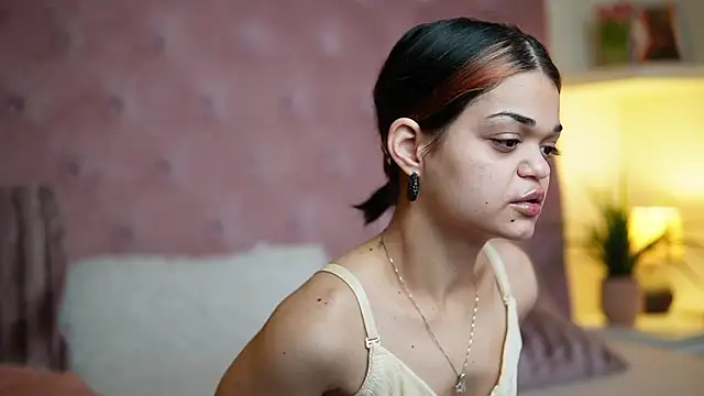 MaiaMini online show from 02/15/26, 07:57