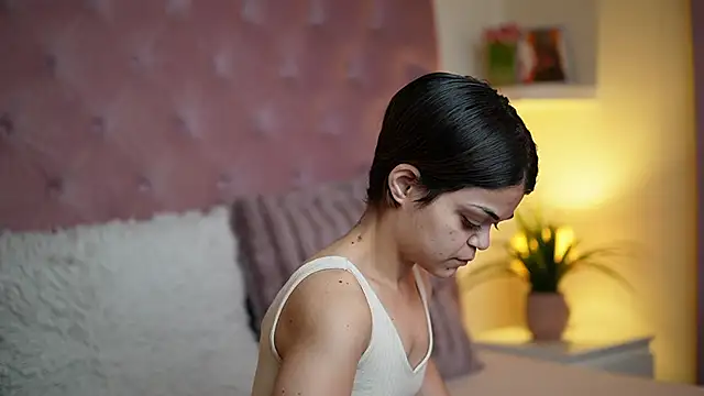 MaiaMini online show from 09/22/25, 06:36