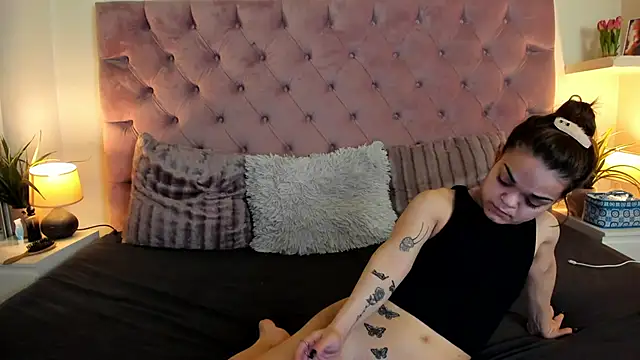 MaiaMini online show from 03/07/25, 05:51