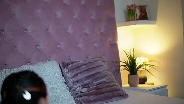 MaiaMini online show from 02/23/26, 09:59