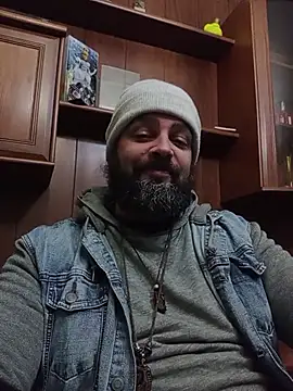 Snapshot of serpensy chatting on 12/17/25, 06:35 serpensy online show from 12/17/25, 06:35