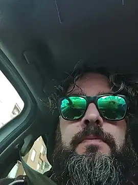 Snapshot of serpensy chatting on 11/08/25, 04:54 serpensy online show from 11/08/25, 04:54