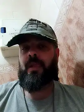 Snapshot of serpensy chatting on 10/23/25, 03:43 serpensy online show from 10/23/25, 03:43