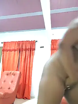 Snapshot of DashaSousaa chatting on 10/24/25, 03:16 DashaSousaa online show from 10/24/25, 03:16