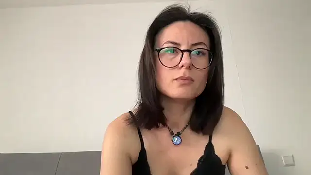 Snapshot of AvaFlowers6 chatting on 03/10/25, 08:28 AvaFlowers6 online show from 03/10/25, 08:28