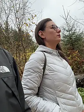 Snapshot of AvaFlowers6 chatting on 11/09/25, 12:20 AvaFlowers6 online show from 11/09/25, 12:20