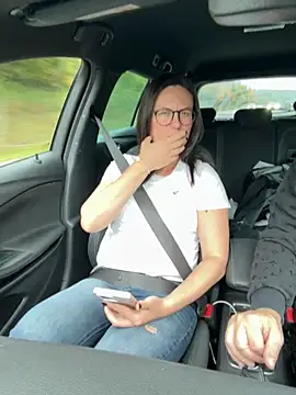 Snapshot of AvaFlowers6 chatting on 10/09/25, 07:31 AvaFlowers6 online show from 10/09/25, 07:31