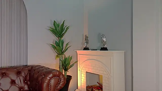 Snapshot of katia_foxxx_ chatting on 07/01/26, 05:35 katia foxxx online show from 07/01/26, 05:35