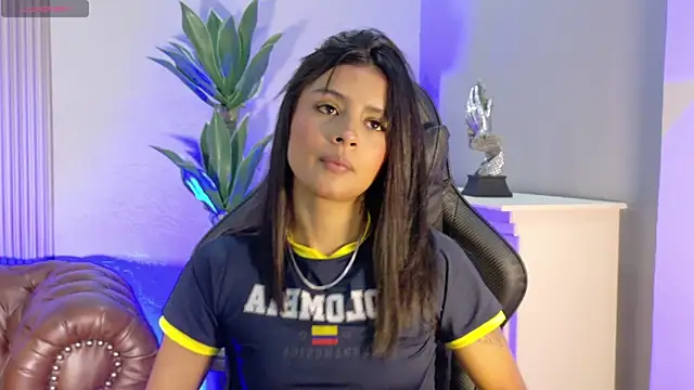 Snapshot of katia_foxxx_ chatting on 07/07/26, 05:38 katia foxxx online show from 07/07/26, 05:38