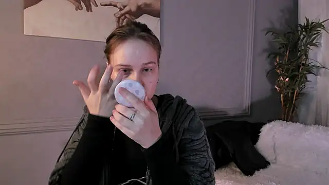 Snapshot of Rada_Woods chatting on 03/12/25, 05:46 Rada Woods online show from 03/12/25, 05:46