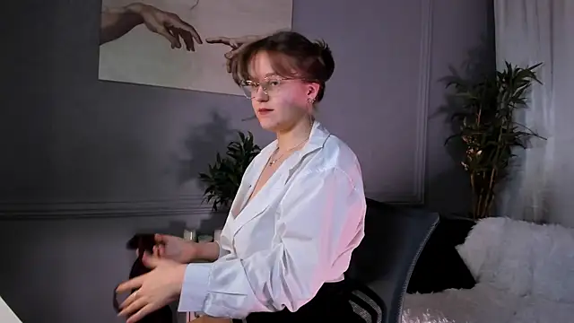 Snapshot of Rada_Woods chatting on 03/07/25, 11:49 Rada Woods online show from 03/07/25, 11:49