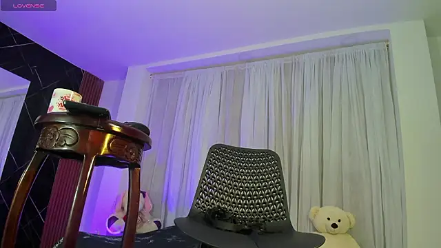 Madison Cambell online show from 03/25/26, 05:23