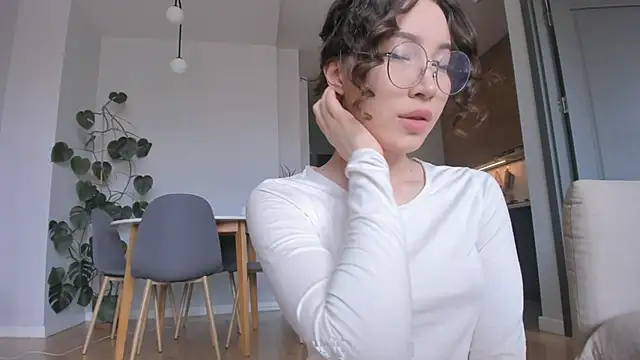 mey baee online show from 05/26/26, 08:45