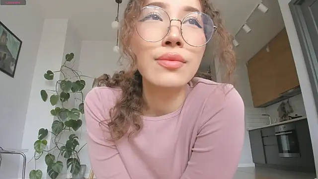 mey baee online show from 11/05/25, 09:12