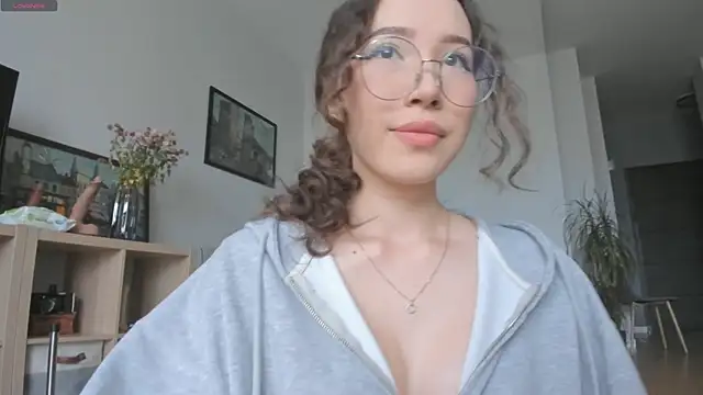 mey baee online show from 11/15/25, 09:02