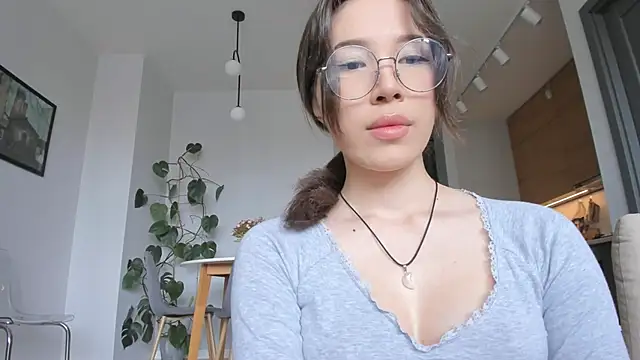 mey baee online show from 03/07/26, 08:43