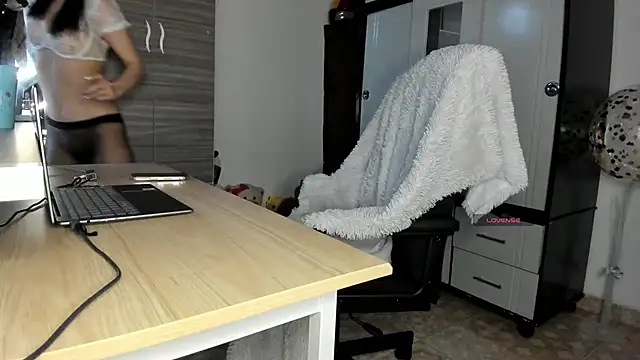 MollyCraft online show from 12/02/25, 07:15