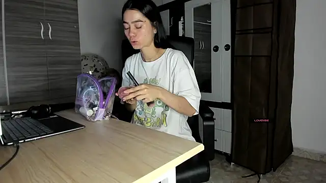 MollyCraft online show from 10/29/25, 11:31