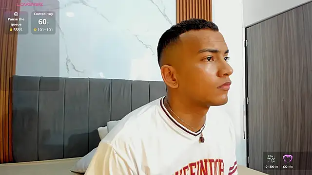 Rafa2004Cruz online show from 09/30/25, 11:49