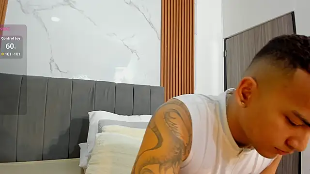 Rafa2004Cruz online show from 10/02/25, 12:08