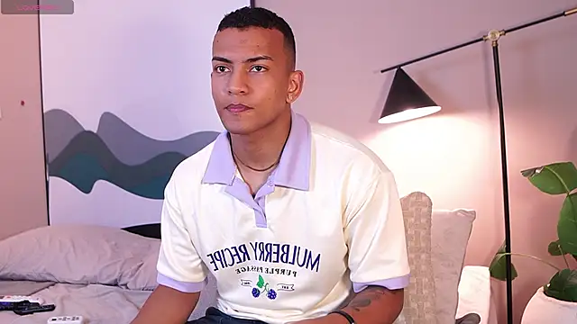 Rafa2004Cruz online show from 11/29/25, 11:54