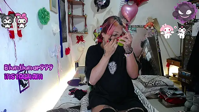 purplekattlyn online show from 03/05/25, 08:00