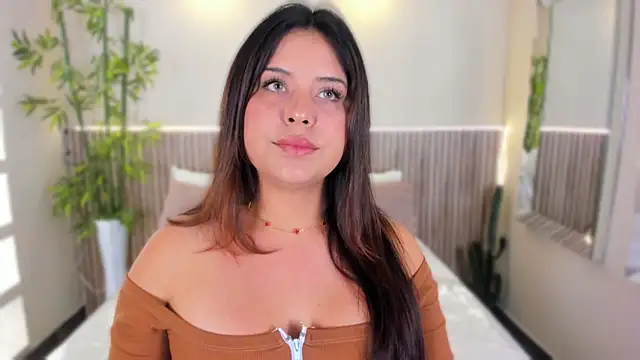 Snapshot of GeorginaReyes chatting on 06/22/26, 10:40 GeorginaReyes online show from 06/22/26, 10:40