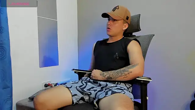 mattiwsmorris  online show from 11/19/25, 03:45