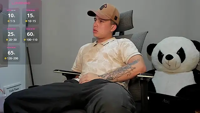 mattiwsmorris  online show from 10/31/25, 06:21