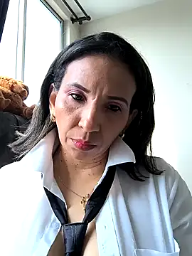 Mrsvictoriaaa online show from 03/08/25, 08:46