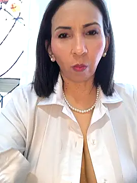 Mrsvictoriaaa online show from 10/26/25, 06:52