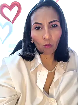 Mrsvictoriaaa online show from 02/07/26, 07:11