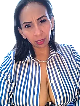 Mrsvictoriaaa online show from 03/11/26, 07:41