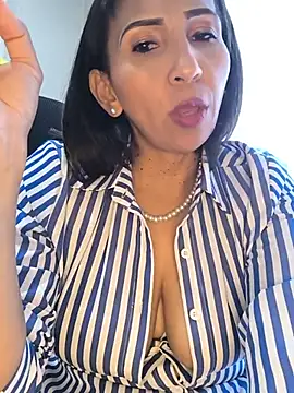Snapshot of Mrsvictoriaaa chatting on 05/10/26, 06:54 Mrsvictoriaaa online show from 05/10/26, 06:54