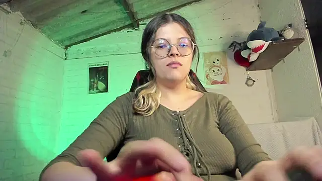 Emily  katz online show from 09/12/25, 10:53