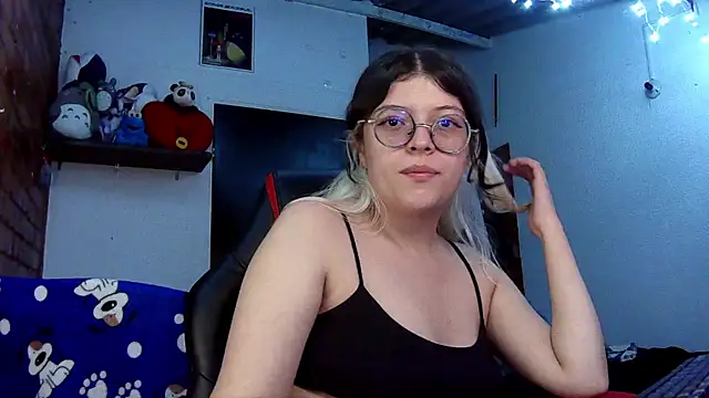 Emily  katz online show from 03/23/25, 01:42