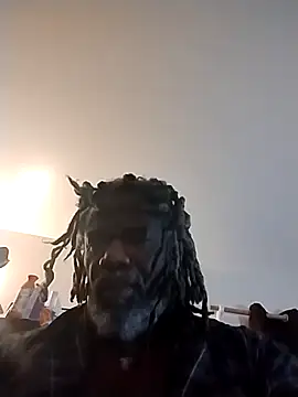 Snapshot of KingSlim56 chatting on 09/21/25, 02:06 KingSlim56 online show from 09/21/25, 02:06