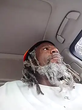 Snapshot of KingSlim56 chatting on 10/04/25, 10:11 KingSlim56 online show from 10/04/25, 10:11