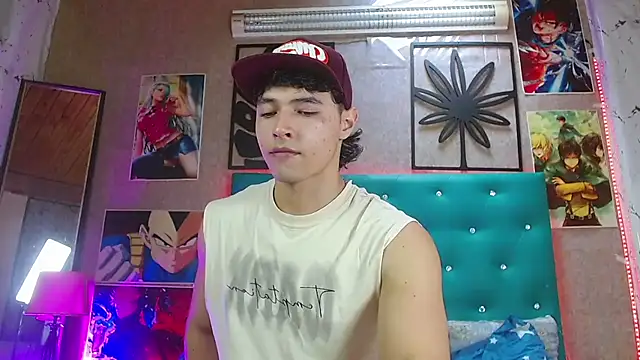 LiamAndrewzz online show from 11/01/25, 06:02