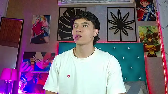 LiamAndrewzz online show from 04/26/26, 09:17