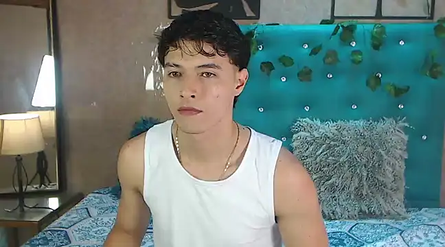 LiamAndrewzz online show from 03/06/25, 05:22