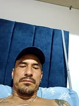 Iuver online show from 02/13/26, 11:05