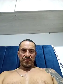 Iuver online show from 04/18/26, 12:13