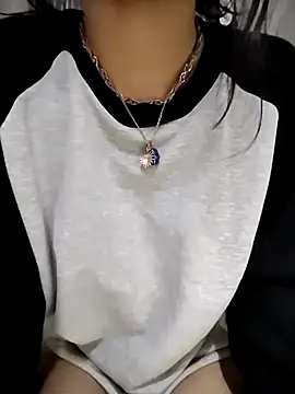 ElaRuil69 online show from 11/05/25, 02:47